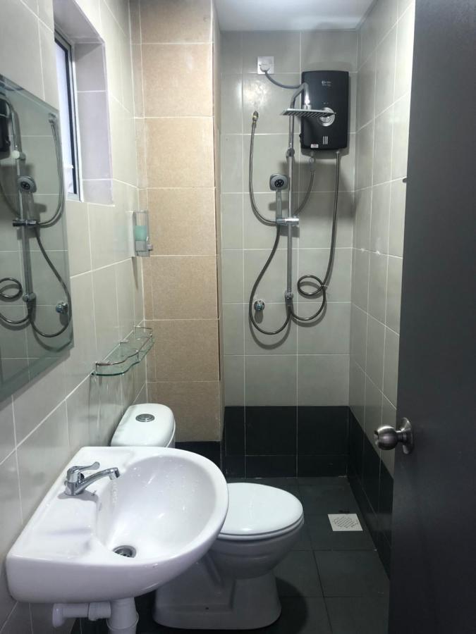 Ramadhina Eagle Eye View Home2Stay Emerald Avenue برينشانغ المظهر الخارجي الصورة