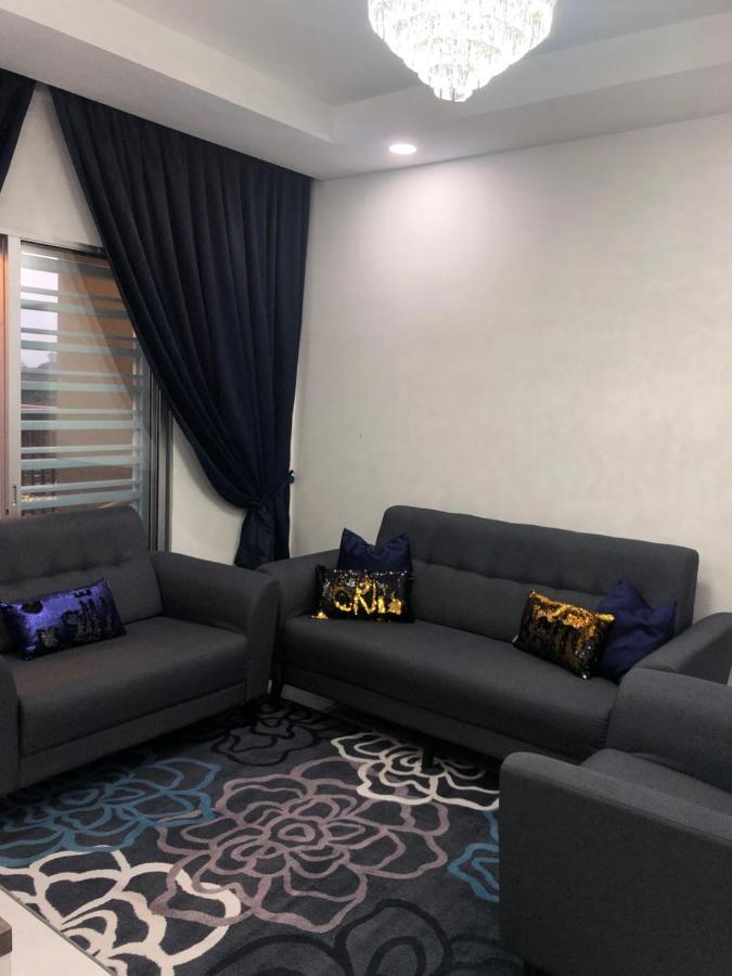 Ramadhina Eagle Eye View Home2Stay Emerald Avenue برينشانغ المظهر الخارجي الصورة